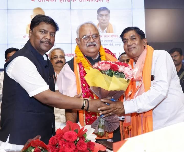 मछुआ कल्याण बोर्ड के नवनियुक्त अध्यक्ष भरत मटियारा ने आज राजधानी रायपुर स्थित सिविल लाइंस ऑडिटोरियम में विधिवत रूप से पदभार ग्रहण किया।
