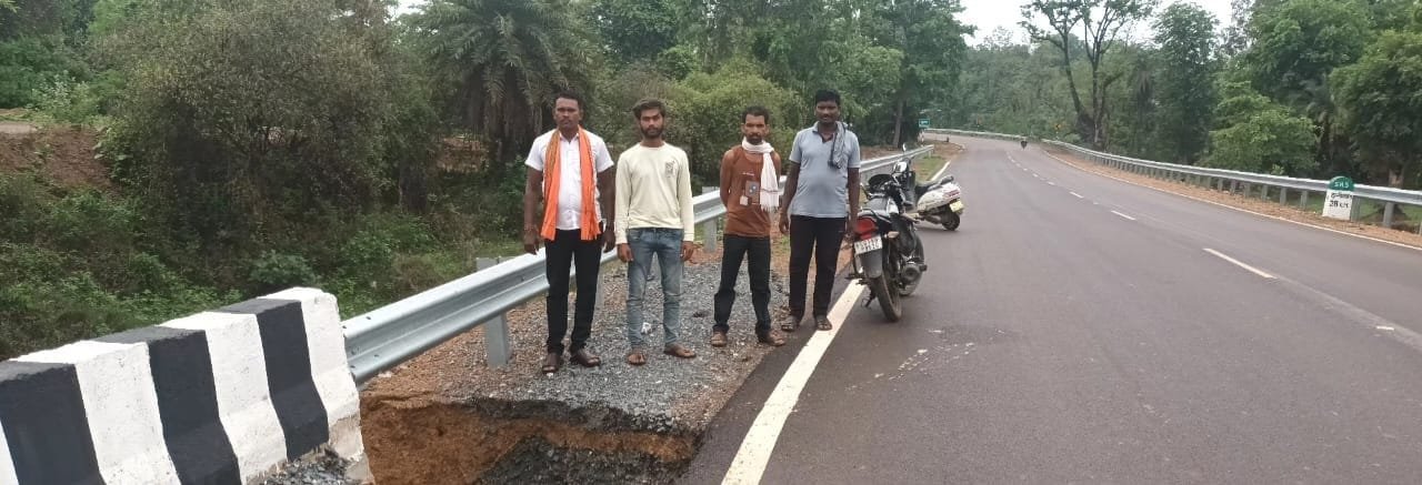हल्की बारिश में खुली भ्रष्टाचार की परतें