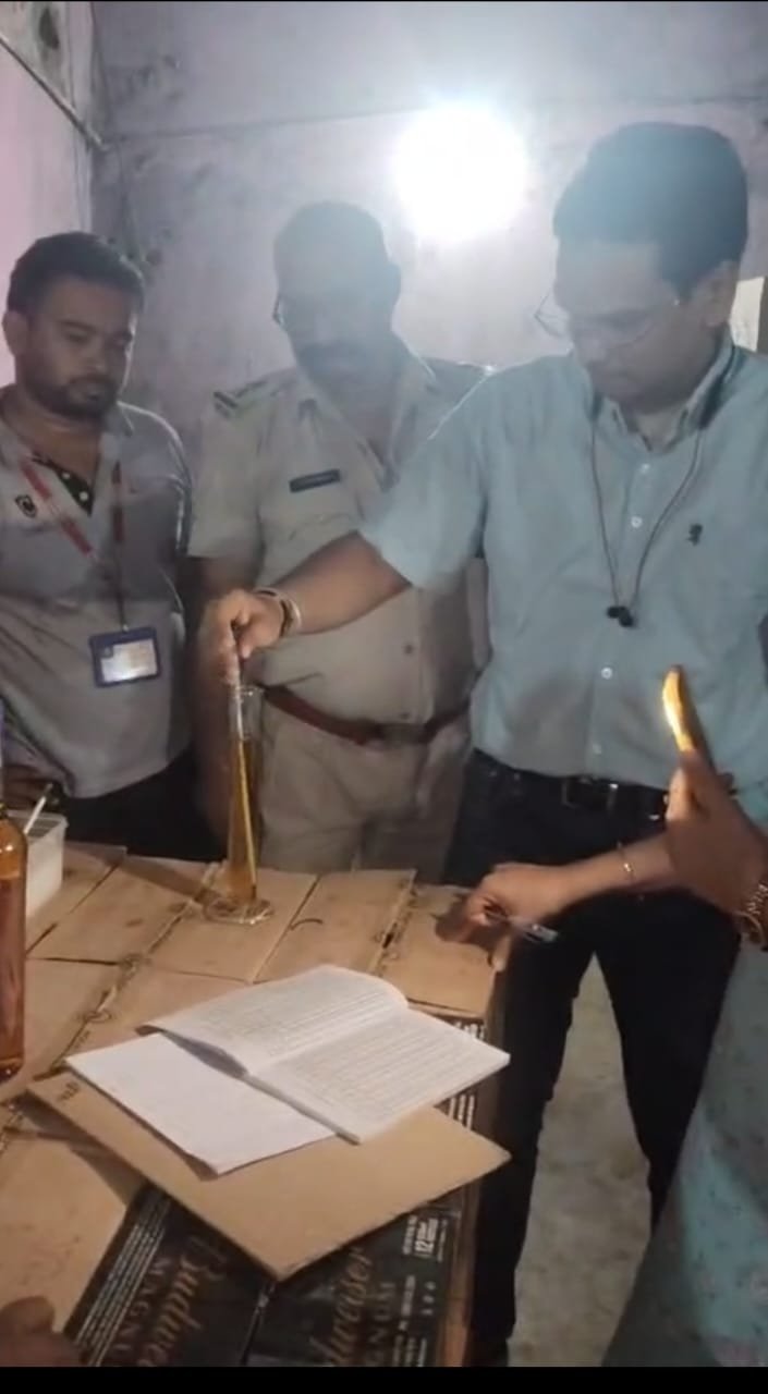 शराब में मिलावट की पुष्टि पर आबकारी विभाग की बड़ी कार्रवाई, पांच कर्मचारी ब्लैकलिस्ट