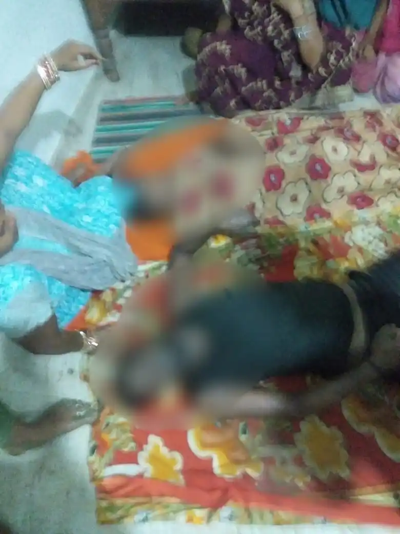 कुएं में गिरे मेढ़क को निकालते हुए बाप-बेटे की दर्दनाक मौत
