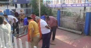 जिलाध्यक्ष महेश जैन के निर्देशन में तथा नगरपालिका अध्यक्ष अरुण कौशिक के नेतृत्व में आज कांकेर नगर में विशेष सफाई अभियान चलाया गया।