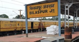 आजाद हिंद एक्सप्रेस से यात्रा कर रहे एक यात्री की अचानक तबीयत बिगड़ने से मौत हुई