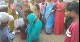 पॉकेटमार महिला रंगे हाथों पकड़ाई भीड़ ने भी जमकर धुना