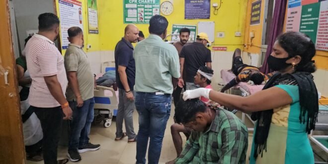 ट्रक ने ट्रैक्टर को मारी टक्कर, 5 लोग घायल, दो की हालत नाजुक