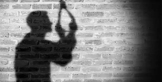 निजी होटल में ठहरे एक युवक ने फांसी लगाकर कर ली आत्महत्या