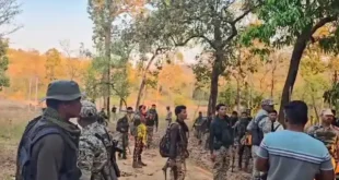एर्राबोर में नक्सली मूवमेंट पर सुरक्षाबलों की बड़ी कार्रवाई — मुठभेड़ जारी! 💥 जवान मोर्चे पर डटे हैं। #BreakingNews, #NaxalUpdate, #ChhattisgarhNews, #SecurityForces, #MaoistEncounter,
