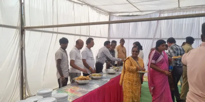 लोक अदालत + लोक सेवा = जन सहयोग ❤️ ग्रामीणों को राहत, समाज को संदेश। #Page16News #KankerNews #LokAdalat #JanSahyog #SocialWork