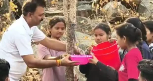 भीषण गर्मी में पहल...पशु-पक्षियों के लिए जलपात्र गढ़िया पहाड़ पर रखे गए पानी के बर्तन....जन सहयोग की सराहनीय पहल #Kanker #SocialWork #AnimalCare #SaveBirds #ChhattisgarhNews