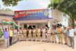कांकेर में ‘जन सहयोग’ की अनूठी पहल....राष्ट्रीय पर्व की तैयारियों में जुटे कर्मवीरों का सम्मान प्रशासनिक अधिकारियों और पुलिसकर्मियों को लगाया सम्मान बैज....15 अगस्त की तैयारियों में दिन-रात जुटे कर्मवीर पर्दे के पीछे मेहनत करने वालों को मिला सम्मान....पुलिस जवानों की सेवा भावना को किया सलाम #JanSahyog #AjayPappuMotwani #IndependenceDay #IndependenceDay2026 #15August #15August2026 #HarGharTiranga #NationFirst #NationService