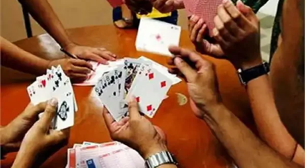 सक्रिय हुआ लाखों का जुए का नेटवर्क....बदले ठिकाने... बदला पूरा सिस्टम? चनार, चोरिया और कोकपुर की चर्चा....हर दिन लाखों के दांव की चर्चा कथित संरक्षण पर उठने लगे सवाल....अब पुलिस की कार्रवाई का इंतजार #NarharpurNews #KankerPolice #Chanar #Choriya #Kokpur #NorthBastar #CGBreaking #LocalCrime #GroundZero #CrimeInvestigation